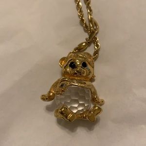 Gold pendant Teddy Bear wit 32 inch necklace